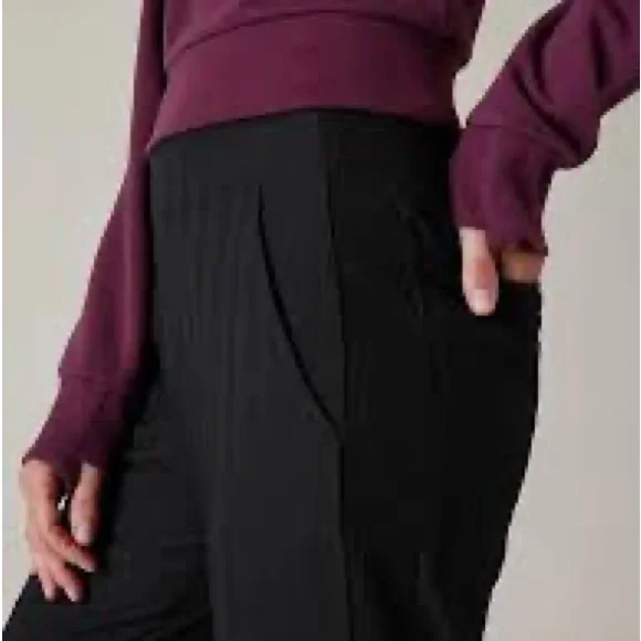 NWT Athleta Brooklyn Mid Rise Ankle Pants in Size 8 Tall - Picture 2 of 6